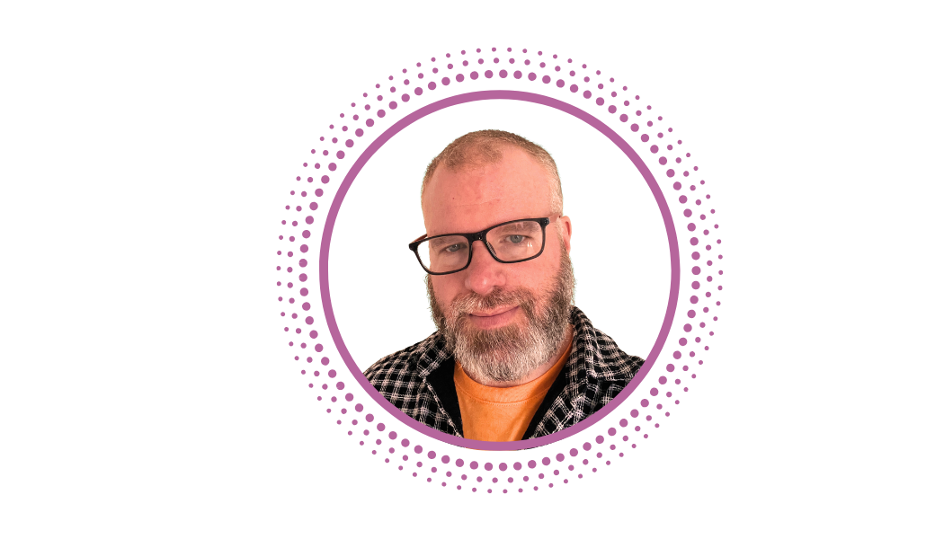 aaaaas Image of counsellor called John Robey. Wearing glasses.
